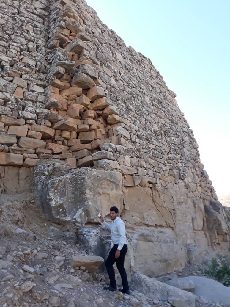 زلزله خوزستان بخش‌هایی از بنای ثبت‌ملی امام‌زاده «قطب‌الدین» در اندیکا را تخریب کرد