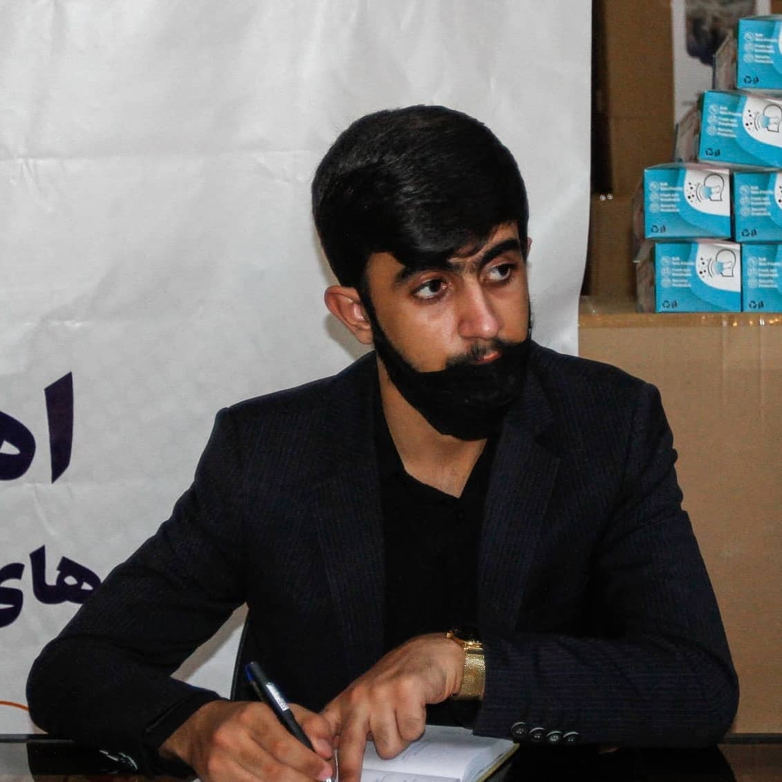 هزار ماسک به مناطق کم برخوردار کشور از سوی قرارگاه جهادی حضرت مهدی (عج) اهدا شد 