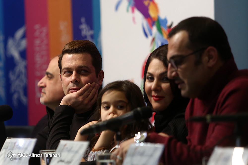 دومین روز جشنواره فیلم فجر هم با حواشی فراوان به پایان رسید.