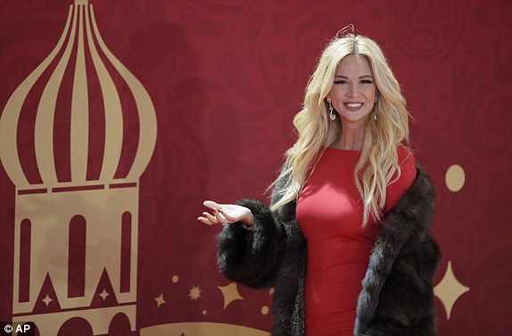 model_victoria_lopyreva_arrives_for_the_2018_world_cup_draw_1