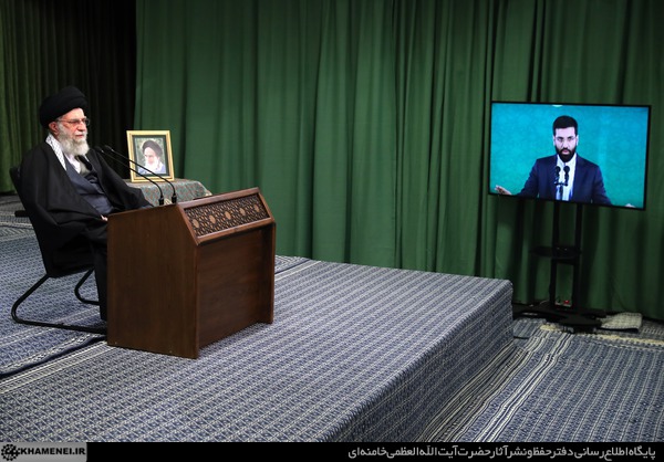 نشست تصویری رهبر انقلاب آیت الله خامنه ای با مداحان اهلبیت در سالروز ولادت حضرت زهرا سلاماللهعلیها