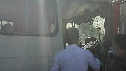 مصدومیت 6 نفر بر اثر برخورد سرویس با ورودی شهرصنعتی 