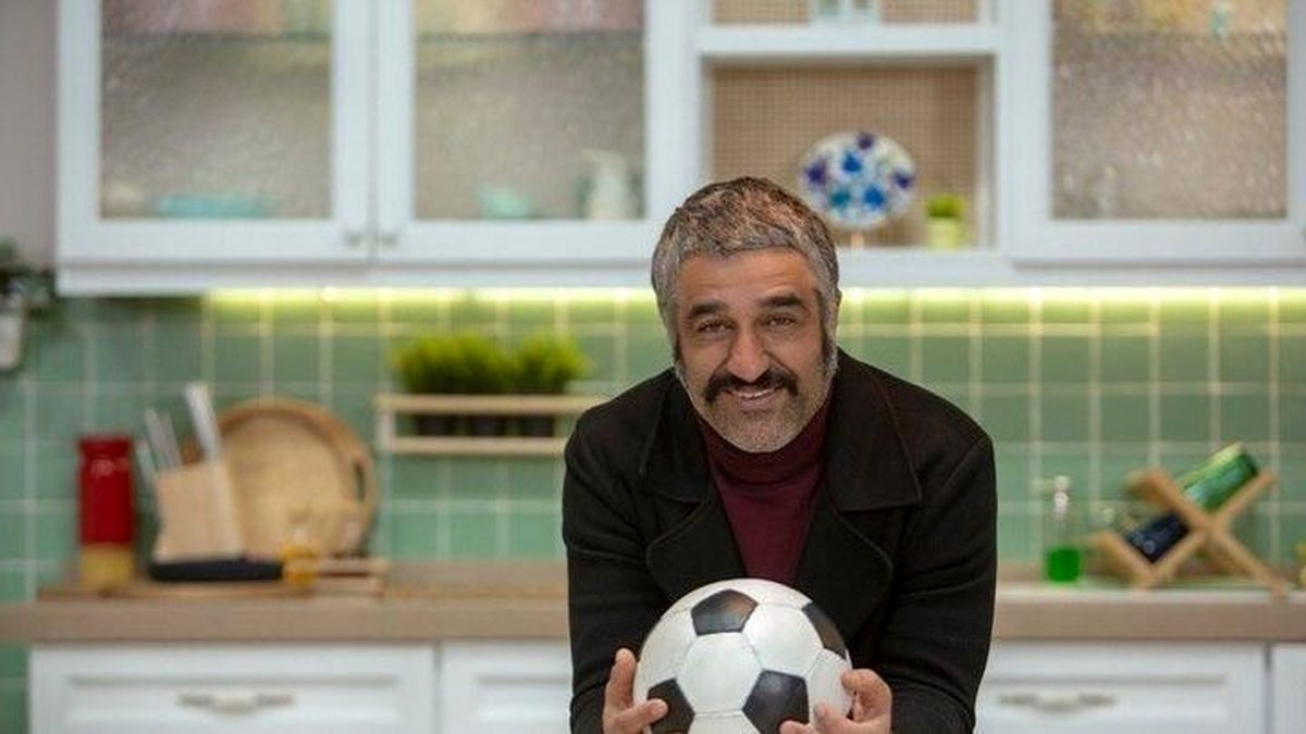 فیلم/ چشم اندازی به دکوراسیون ویلای فوق مدرن و لوکس پژمان جمشیدی در دبی/  روح بخشی به فضای خانه با مبلمان مینیمال سفید و کوسنهایی شیک