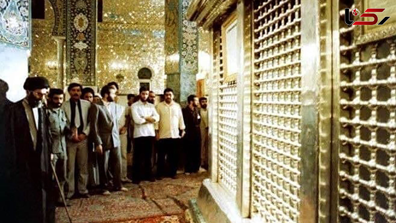 یادی از تشرف رهبر معظم انقلاب به حرم حضرت زینب (س)