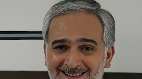 (ویدئو) جواب کامل و هوشمندانه یک کلاس به بیژن بنفشه‌خواه فقط با یک حرکت! / این سکانس لیسانسه‌ها هیچ‌وقت قدیمی نمیشه!