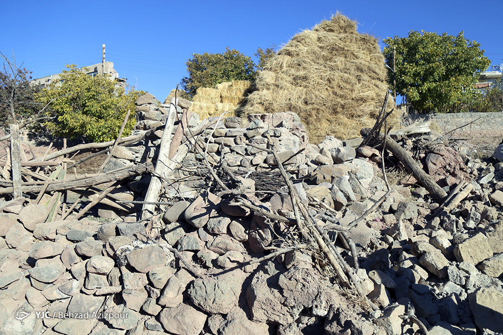 زاویه‌های دیده‌ نشده از خسارات زلزله در آذربایجان شرقی + عکس
