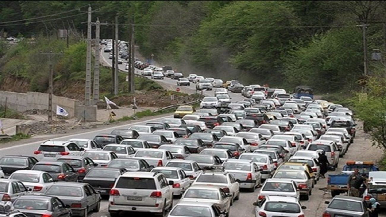 ترافیک سنگین در آزادراه کرج-تهران / مردم راهی سفر کرونایی شدند