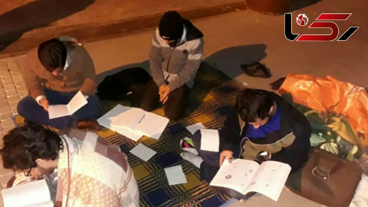 كارتن خوابي دانشجويان شيرازي در هواي سرد زمستان+ تصاوير